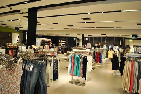 威宁商场里的店面怎么装修？